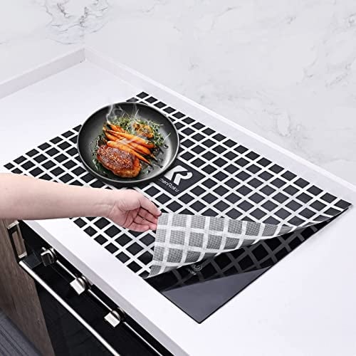 KitchenRaku Protection Plaque Induction,Protection Plaque de Cuisson Magnétique, Protege Plaque Induction Silicone Anti-rayures Pour Cuisinière à Induction (52x78cm, Noir et blanc)
