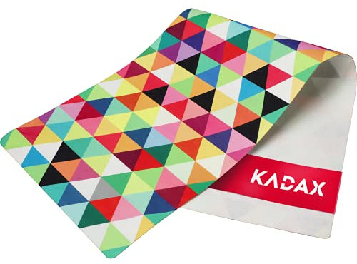 KADAX Tischläufer aus Filz, robuster Filzläufer, Tischband, pflegeleichter Läufer für Küchentisch, Wohnzimmer, Esszimmer, Tisch-Deko, Table Runner, Tischdecke, Filztischläufer (Dreieck)