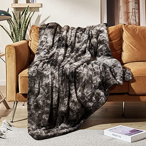 MOOFUN Kunstfell-Überwurfdecke, 203 x 152 cm, weich, flauschig, gemütlich, warm, flauschig, strapazierfähige Decke für Couch und Bett, Braun