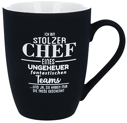 Spruchreif | Soft-Touch Tasse Schwarz Ich bin stolzer Chef… – Beidseitig gravierte Tasse mit Spruch | Lustiges Geschenk für den Chef zum Geburtstag oder Abschied