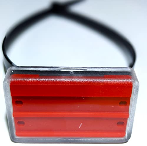 5 Schilderhalter 3,20€/Stück für Rohre und technische Anlagen mit rotem Hintergrund