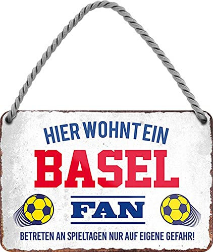 International Fußball Clubs Vereine Fan Deko Witzige Blechschilder Wandschild Türschild (18 x 12 cm, Hängeschild - Hier wohnt EIN Basel Fan - HS665)