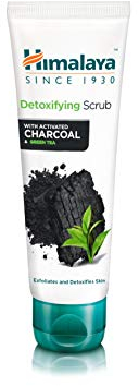Himalaya Detoxifying Face Scrub with Activated Charcoal and Green Tea Helps Exfoliate & Detoxify Skin | Nourishes and Moisturizes Skin | Delivers Fresh Matte Finish Free from Shine and Oil -75ml