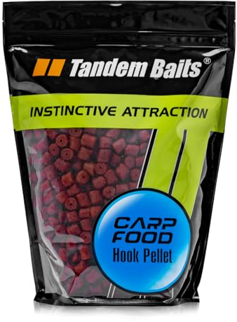 Tandem Baits Carp Feed Hook Pellet Perfekte Erdbeere, Karpfen-Pellets, Karpfen Angeln ohne Mühe, Köder zum Große-Fische-Angeln, Karpfenzubehör für Profis & Hobby-Angler, Angelfutter 12 mm 1 kg