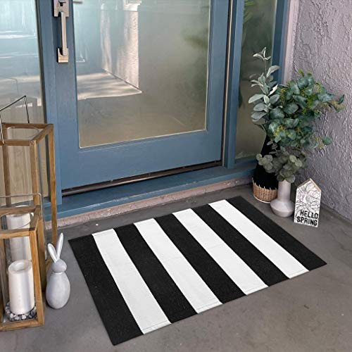 Seavish Schwarz-weiß gestreifter Teppich, 59.9 x 89.9 cm, für drinnen und draußen, Türmatten für Haustür, geschichtete Türmatten, Vorzeltvorleger, handgefertigt, maschinenwaschbar, kleiner Teppich