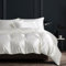 YASMENG Housse de Couette Satin 220x240 Blanc Uni Brillant Deluxe Parure de Lit Satin Doux Lisse Soyeux Soie Linge de Lit 2 Personne Adulte avec Fermeture Éclair et Taies d'oreiller 65x65 cm