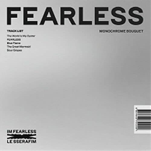 LE SSERAFIM FEARLESS 1st Mini Album ( MONOCHROME BOUQUET Ver. ) ( Incl. CD+Lyric Book+2 Double-sided Photo Card+Post Card ) SEALED
