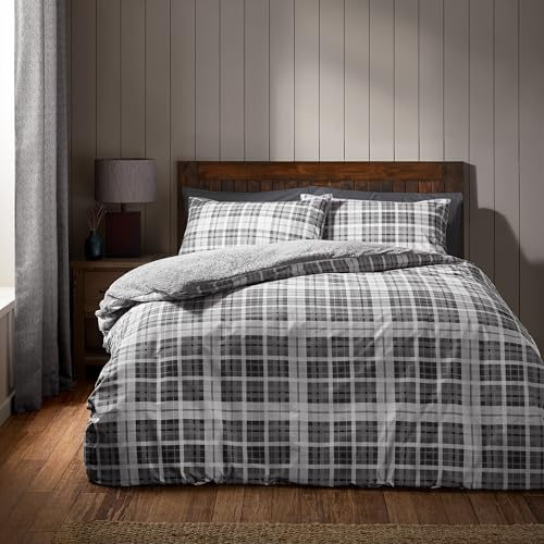 Catherine Lansfield Cosy Sherpa Check King Duvet Cover Set with Pillowcases Grey