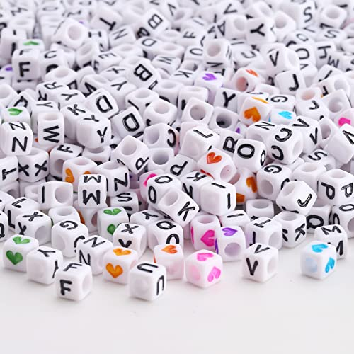 HERZWILD 1000 Stück Buchstabenperlen und Herzperlen Acryl Alphabet Buchstaben Würfel Perlen quadratisch lose A-Z Perlen für Perlenherstellung Kunst Handwerk Weben DIY Armbänder(C)