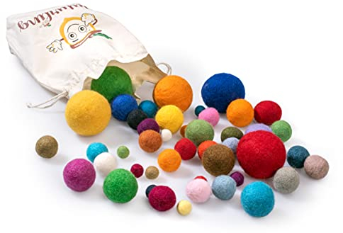 naturling Bunter Filz Bällemix - 45 bunte Filzkugeln Pompons in verschiedenen Farben & Größen für Farben Verständnis und DIY Basteln (Bunt, 45er Set)