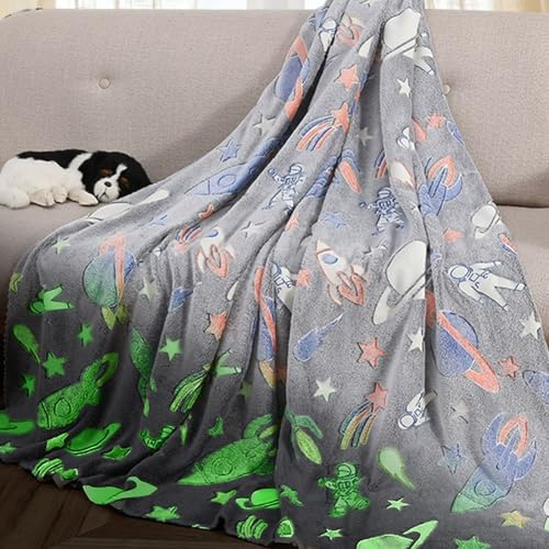 Kuscheldecke Kinder für Mädchen Junge, 200 x 150 cm, Universum Hellgrau | Glow in the Dark, Weiche Flauschig, Babydecke, Sofadecke, Kuschelig Warme Geschenk Decke für Weihnachten Geburtstag Ostern