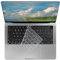 Cubierta del Teclado Compatible con 2022 2023 2024 Macbook Air 13.6,15 M2 M3 (2022-2024) y MacBook Pro 14/16 M1 M2 M3 Pro/MAX (2021-2023), Diseño QWERTY Español, TPU Transparente Resistente
