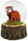 Wasserkugel - Roter Panda von Deluxebase. Schneekugel mit Harzfigur und geformtem Sockel. Große Wohnkultur, Ornamente und Geschenke.