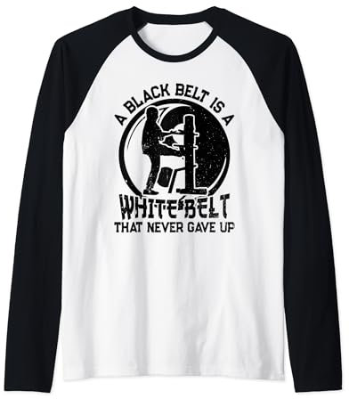 Ein schwarzer Gürtel ist ein weißer Gürtel, der nie aufgegeben hat – Wing Chun Raglan