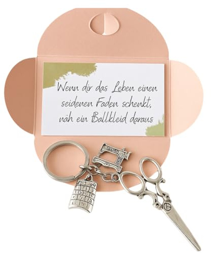 ONDEGO® Schlüsselanhänger für Näherin mit Nähmaschine, Maßband und Schere, 11 cm, Antik Silber, inkl. Spruchkarte (Spruchkarte N2)