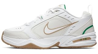 Nike Monarch 4 Sneaker
