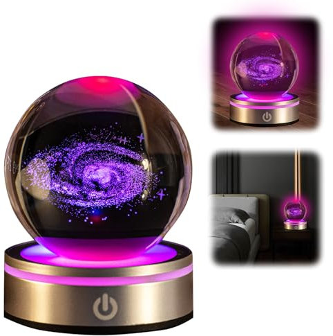 Qivine 3D Kristallkugel Nachtlicht, 80mm Glaskugel Lampe mit Sockel, Fotografie Leuchtkugel Batteriebetrieben, Geschenk für Frauen, Kinder Freunde Familie (Galaxis)
