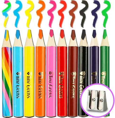 TinyGeeks Jumbo Stifte - NEU -10 kurze Dreiecks-Buntstifte für Kinder + Regenbogen-Bleistift + Anspitzer - Perfekt für Vorschule, Kleinkinder und Anfänger + Empfohlen von Lehrern & Experten