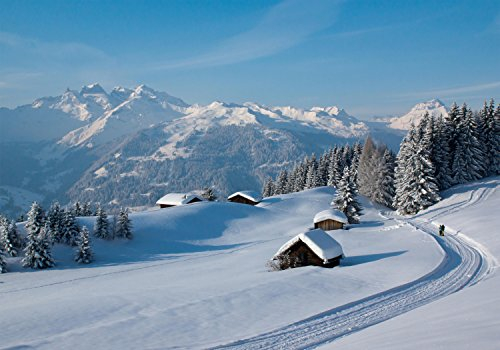 wandmotiv24 Fototapete Winterwanderung, S 200 x 140cm - 4 Teile, Wanddeko, Wandbild, Wandtapete, Landschaft, Berge, Schnee M0455