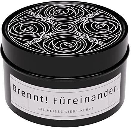 Lustige Duftkerze mit Spruch Brennt! Füreinander. für Freundinnen und Freunde als Geschenk (Liebe, Beziehung, Verlobung, Hochzeit)
