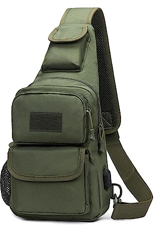 FANDARE Taktisch Brusttasche Military Schultertasche Sling Bag Herren Damen Umhängetaschen mit USB-Ladeanschluss Schultertasche Crossover Rucksack für Reisen Wandern Crossbody Pack Armeegrün