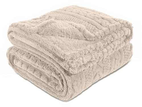 Quantum Interior by Maxland Felldecke, Kuscheldecke mit Zopfmuster, Kuscheldecke XXL, extra weiche Sofa Decke, Bettüberwurf, Tagesdecke, ca. 150x200cm (Offwhite)