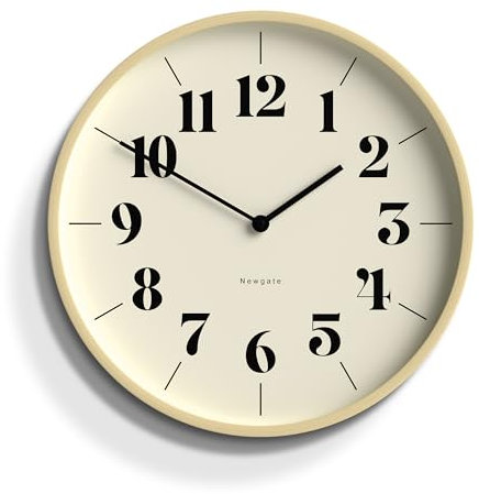 NEWGATE® Mr Clarke Hopscotch Wanduhr - Moderne, Skandinavisch Inspirierte Sperrholzuhr - Große Wanduhr (Klares Sperrholz)