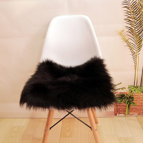 Kunstfell Sitzkissen, Kleiner Quadratisch Felle für Stühle, Plüsch Flauschiger Sitzauflage Stuhl, Flauschiger Teppich, Sitzfelle für Stühle Dekofell Schlafzimmer Asthetische (Schwarz, 45*45 CM)