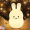WHA&DARREN Hase Nachtlicht Kinder nachtlicht baby Nachttischlampe led nachtlicht Kinderzimmerlampe Tragbare Silikon Nachtlampe mit Fernbedienung/Touch-Steuerung/FarbwechselSchlaflicht/Geschenk